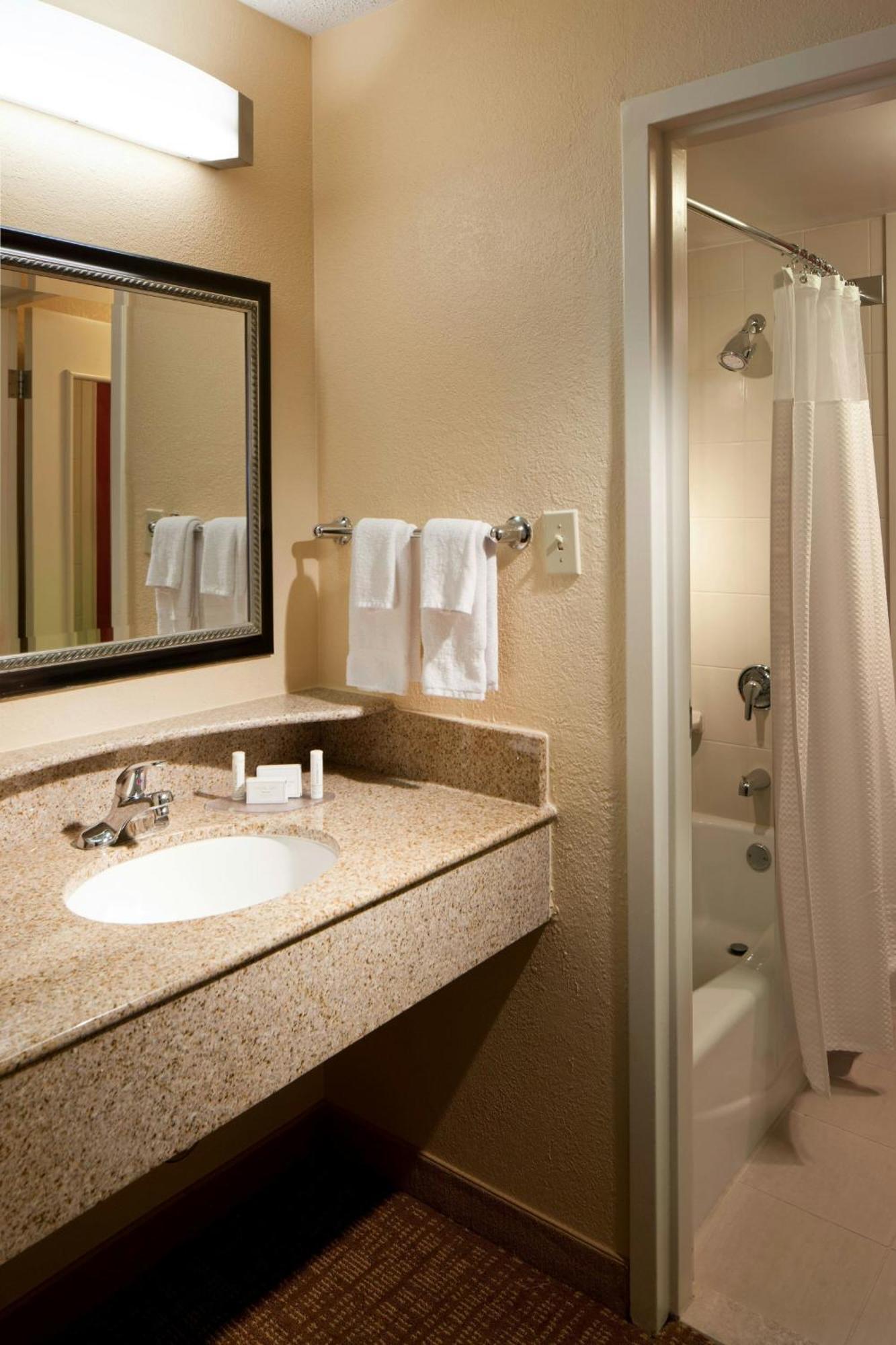 Courtyard By Marriott Tallahassee Downtown/Capital Exteriér fotografie